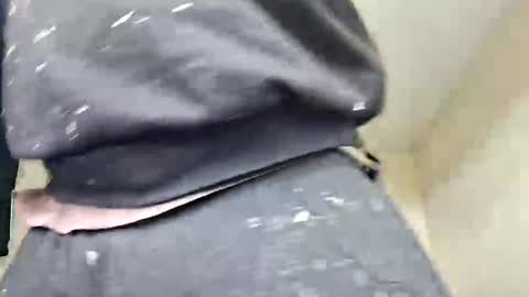 Snapshot of heretoserveyouall chatting on September 30, 1:27 pm heretoserveyouall online show from September 30, 1:27 pm