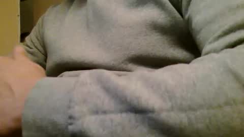 Snapshot of heretost chatting on March 17, 11:35 am mr D online show from March 17, 11:35 am