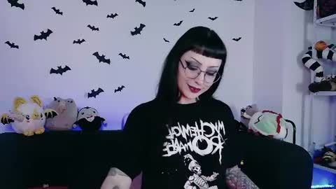 Snapshot of herinfernalmajesty chatting on July 16, 2:06 am Marie online show from July 16, 2:06 am