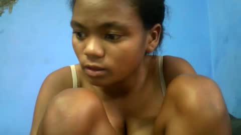 herisse01 online show from April 9, 6:19 am