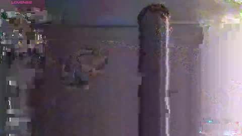 Snapshot of hermdog chatting on November 25, 1:27 am hersheykiss online show from November 25, 1:27 am