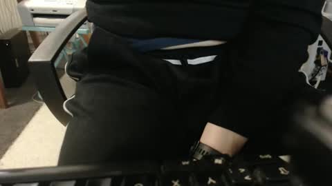 hero0111 online show from December 11, 9:52 am