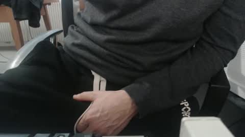 hero0111 online show from April 14, 2:01 pm