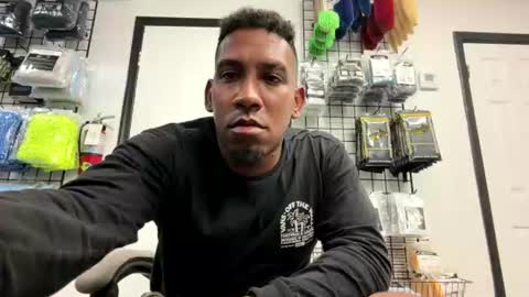 Snapshot of herrokirkland chatting on July 17, 4:01 pm herrokirkland online show from July 17, 4:01 pm