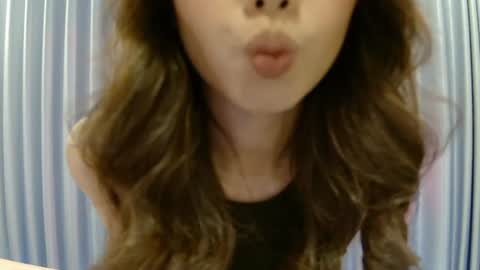 Snapshot of hersheys_aran chatting on July 19, 6:50 am Aran online show from July 19, 6:50 am