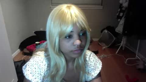 hertraining online show from February 21, 3:40 am