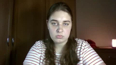 hess_luna_ online show from September 18, 9:11 am