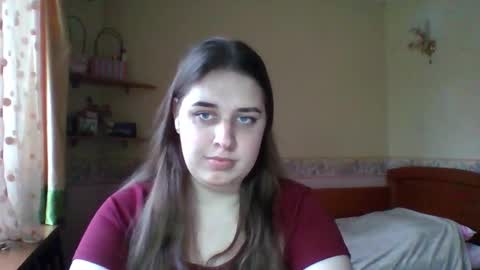 hess_luna_ online show from January 7, 10:07 am