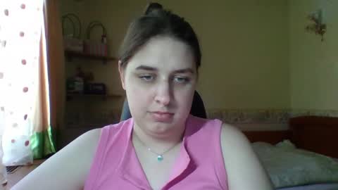 Snapshot of hess_luna_ chatting on May 15, 9:05 am hess_luna_ online show from May 15, 9:05 am