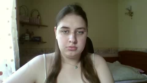 Snapshot of hess_luna_ chatting on May 19, 9:04 am hess_luna_ online show from May 19, 9:04 am