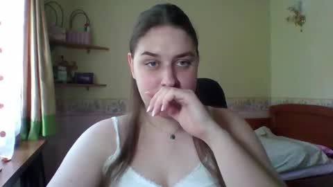 Snapshot of hess_luna_ chatting on May 25, 9:04 am hess_luna_ online show from May 25, 9:04 am