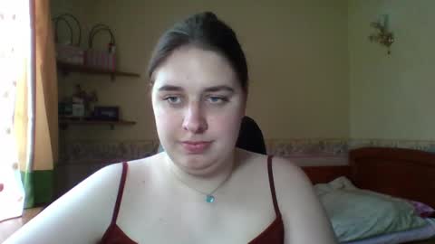 Snapshot of hess_luna_ chatting on June 1, 9:11 am hess_luna_ online show from June 1, 9:11 am