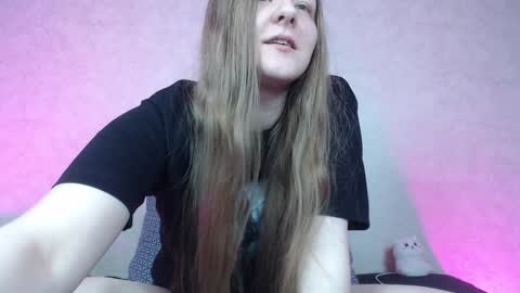 Snapshot of hesssa chatting on January 31, 1:23 pm Hesssa Prime time  The broadcasts start at 3am and 3 pm London time  online show from January 31, 1:23 pm