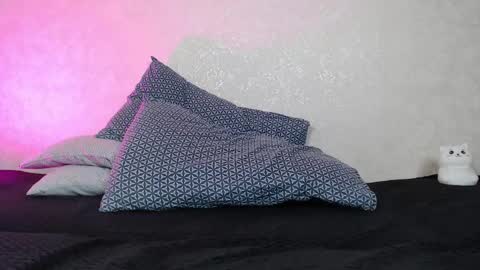 Snapshot of hesssa chatting on September 16, 2:34 am Hesssa Prime time  The broadcasts start at 3am and 3 pm London time  online show from September 16, 2:34 am