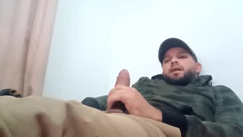 Snapshot of hetero_caliente89 chatting on November 11, 10:54 pm hetero_caliente89 online show from November 11, 10:54 pm