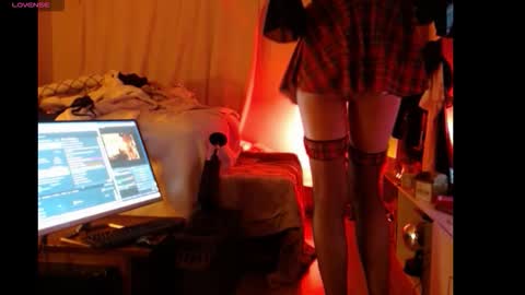 hevin69 online show from February 28, 4:13 am