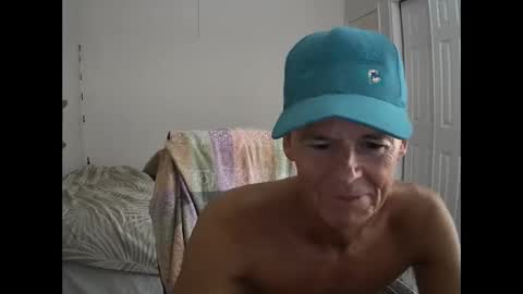 hewes1 online show from September 18, 11:18 pm