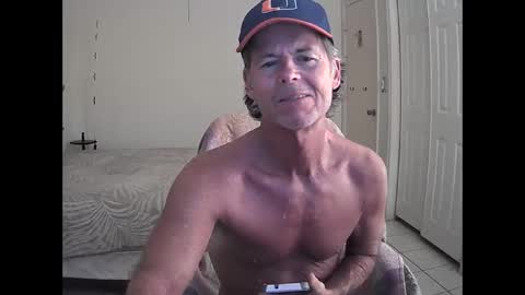 hewes1 online show from March 23, 11:31 pm