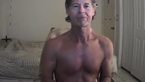 hewes1 online show from March 25, 11:44 pm