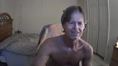 hewes1 online show from April 8, 11:10 am