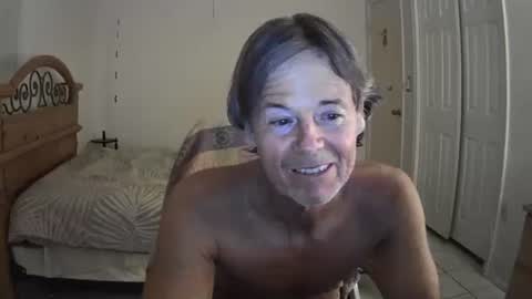 hewes1 online show from April 21, 6:41 am