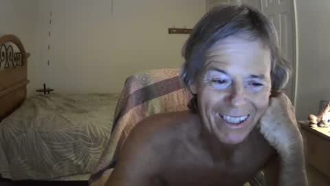 hewes1 online show from July 1, 12:34 am