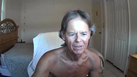 hewes1 online show from July 25, 11:19 am