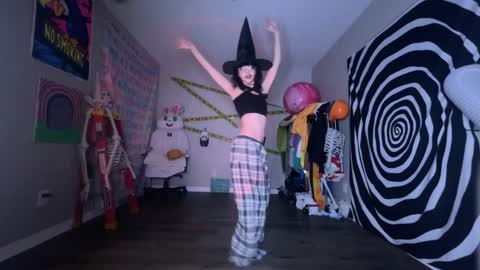 Snapshot of hexivu chatting on October 19, 6:47 am salem online show from October 19, 6:47 am