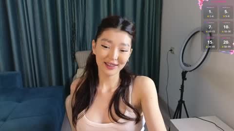 Audrey online show from April 4, 2:03 pm