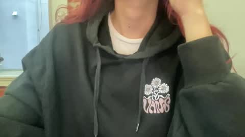 Snapshot of heybluebabe chatting on February 13, 3:56 pm Blue  online show from February 13, 3:56 pm