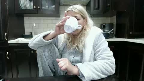 Heyheygrey online show from February 5, 1:10 am