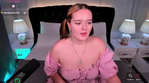 Snapshot of heymarybaby chatting on September 25, 7:56 am Amazing Mary  online show from September 25, 7:56 am