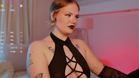 heynoirsam online show from April 18, 6:28 am