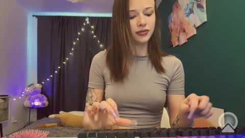 Snapshot of hhotbabyy chatting on April 8, 10:26 am Diana online show from April 8, 10:26 am