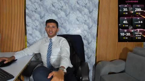 Snapshot of hiddenoffice chatting on September 13, 12:43 am George online show from September 13, 12:43 am