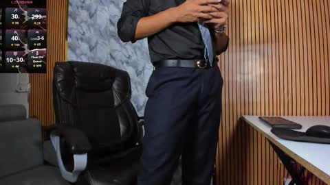 Snapshot of hiddenoffice chatting on September 26, 11:09 pm George online show from September 26, 11:09 pm