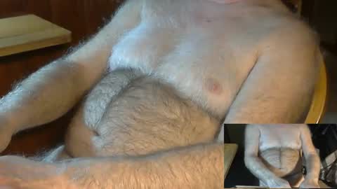 Snapshot of higgins11 chatting on December 18, 12:54 am higgins11 online show from December 18, 12:54 am