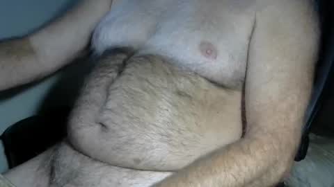 Snapshot of higgins11 chatting on October 26, 1:00 am higgins11 online show from October 26, 1:00 am