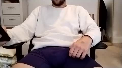 Snapshot of highway2025 chatting on February 9, 12:20 pm Highway online show from February 9, 12:20 pm