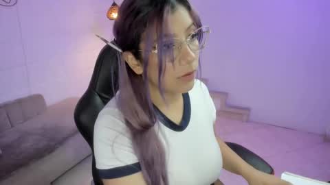 hikaru_dl online show from February 28, 11:01 pm