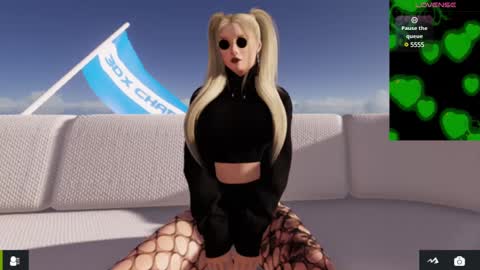 Snapshot of hikary__moon chatting on February 4, 3:36 pm Eva online show from February 4, 3:36 pm