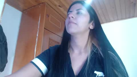 hilaril18 online show from September 8, 7:24 pm