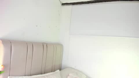 Hila online show from February 25, 11:25 pm