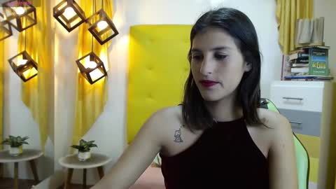 Snapshot of hilaryclowerx chatting on December 28, 10:55 pm H I L A R Y online show from December 28, 10:55 pm