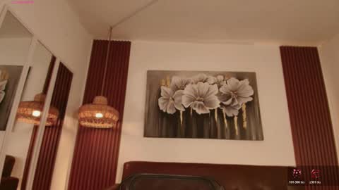 Snapshot of hilaryebony_ chatting on May 16, 7:56 pm - 29p online show from May 16, 7:56 pm