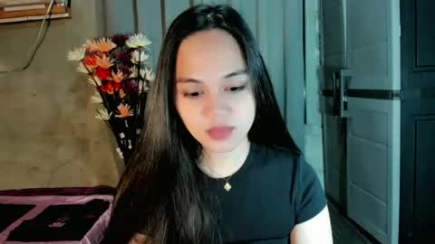 hilarymolly online show from March 19, 2:37 am