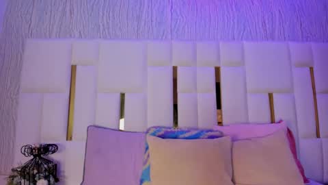 Hillary online show from March 21, 11:37 am