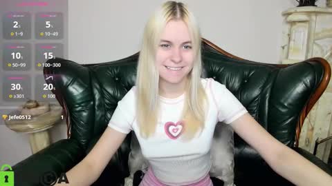 hilleva online show from November 12, 8:37 am