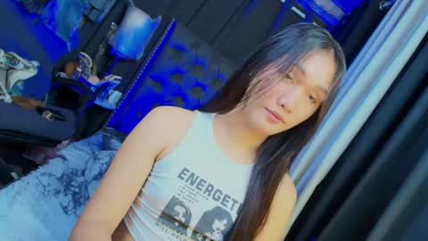 yuricah online show from January 28, 7:53 am