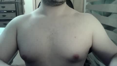 Snapshot of himbo_fox chatting on August 6, 3:30 am Himbo fox online show from August 6, 3:30 am
